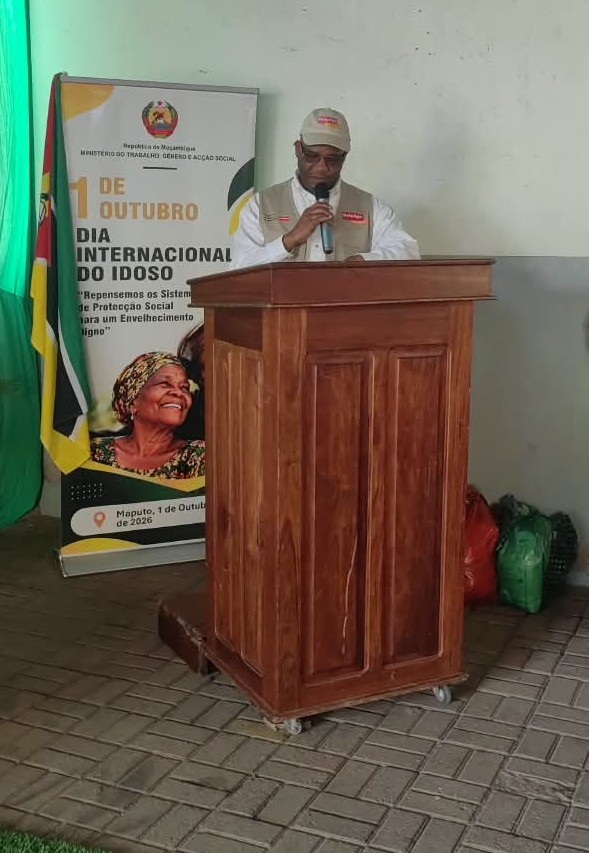 Director Executivo da HelpAge Mozambique, Simão Chatepa, durante a sua intervenção